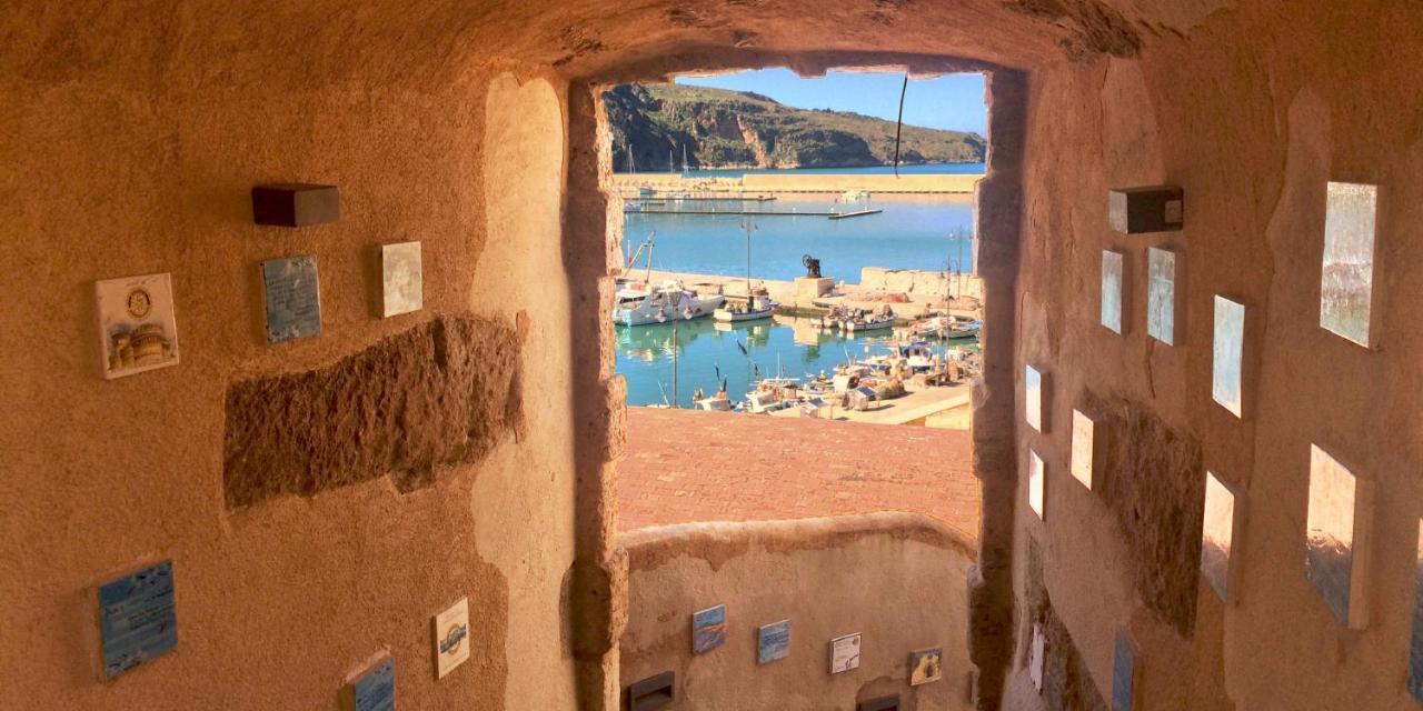 Carducci Loft Apartment Castellammare del Golfo Luaran gambar