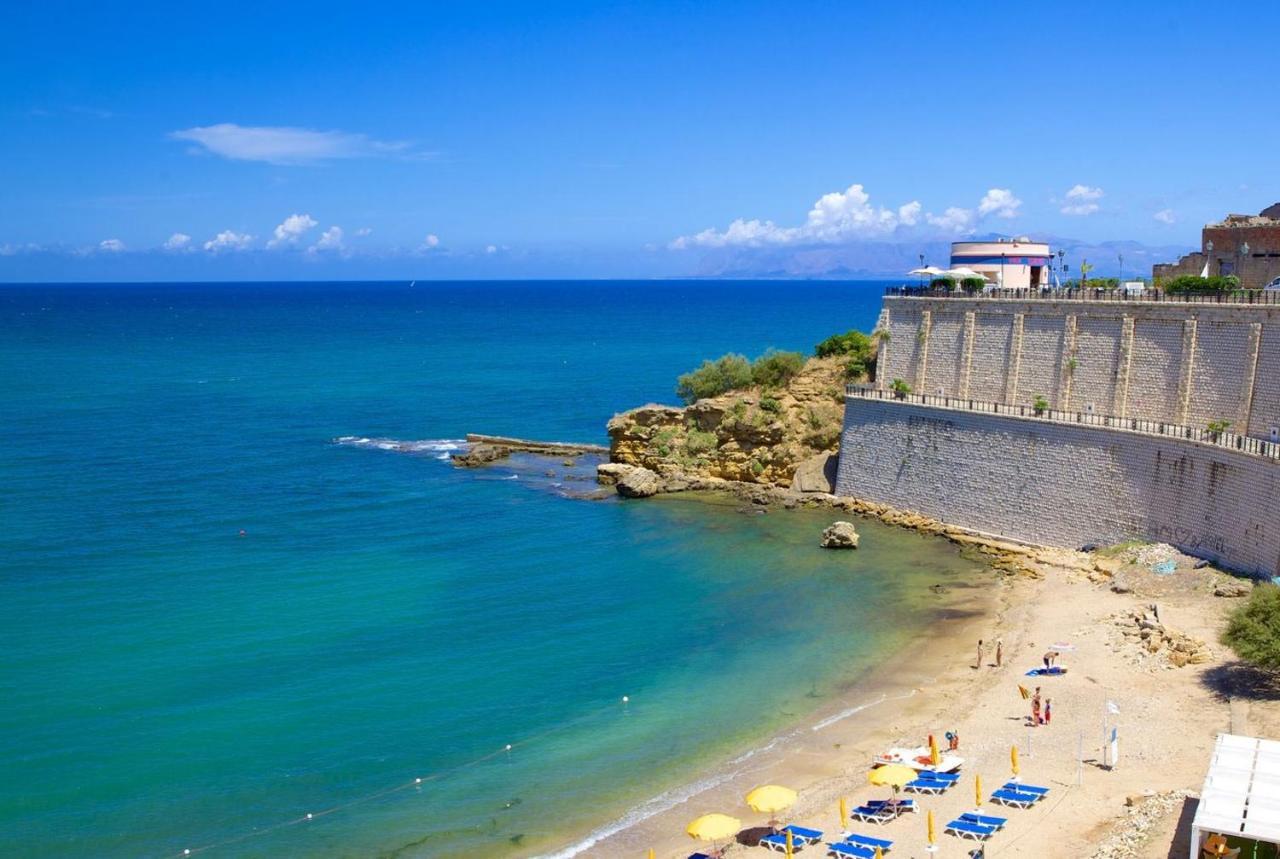 Carducci Loft Apartment Castellammare del Golfo Luaran gambar